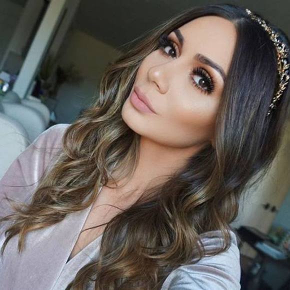 Meet your Posher, Sarah - Picture 1 of 1